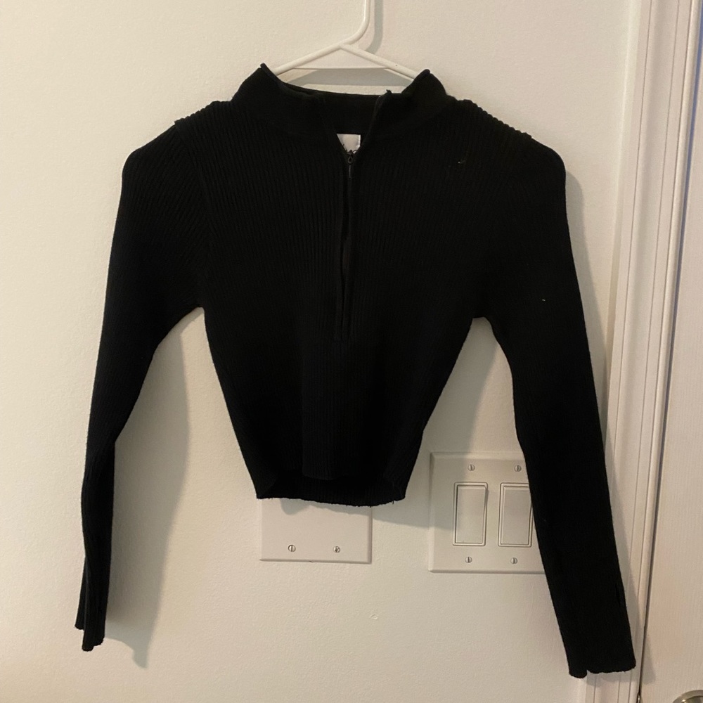 black princess polly quarter zip top